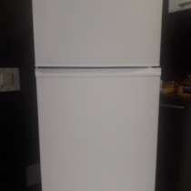 Продам срочно холодильник с связи с переездом 8000, в Тобольске