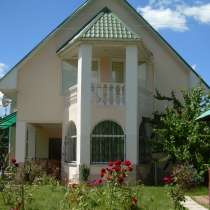 Продам 3х этажный дом (180 м2, земля-15 соток) в с. Поляна, в Бахчисарае