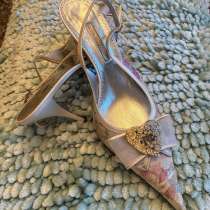 Женская обувь, в Королёве