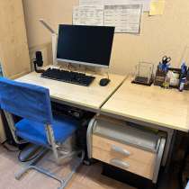 Растущая парта и стул, в Тюмени