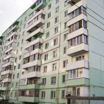 Двухкомнатная квартира с хорошим ремонтом., в Омске