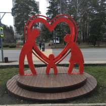 Арт объект "Семья", в Тюмени