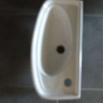 Маленькая раковина в туалетную комнату, в Москве