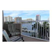 Квартира в Халландейле с видами на океан, в г.Hallandale Beach