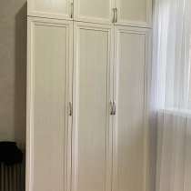 Продам бежевый шкаф, б/у в хорошем состоянии, в г.Шымкент