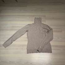 Водолазка серая, в Истре