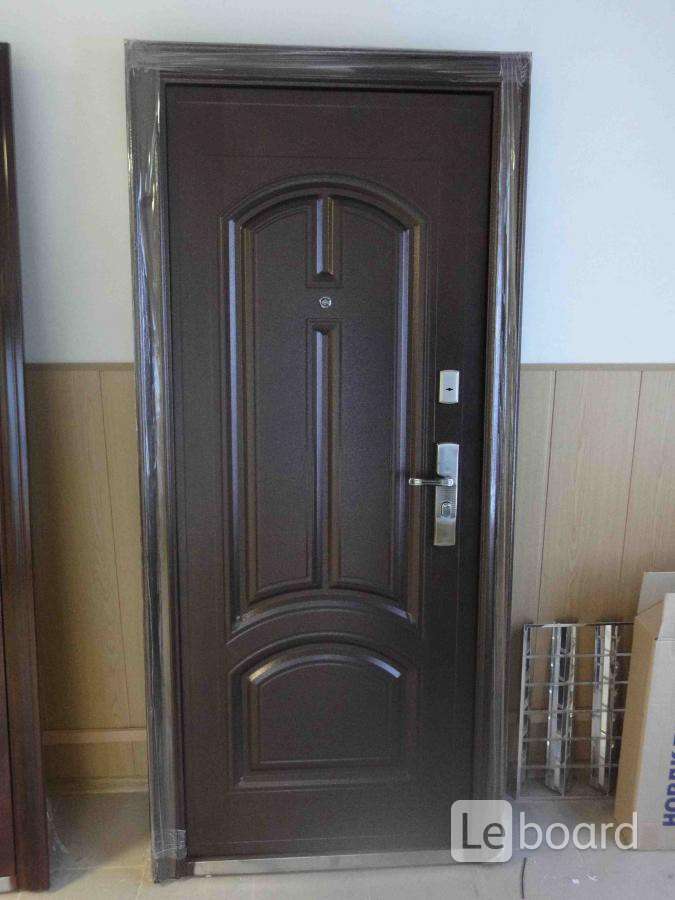 Купить двери в анапе. Двери китайские металлические входные 860. Китайская дверь металлическая входная. Двер входные китайские металлические. Дверь входная металлическая Китай.